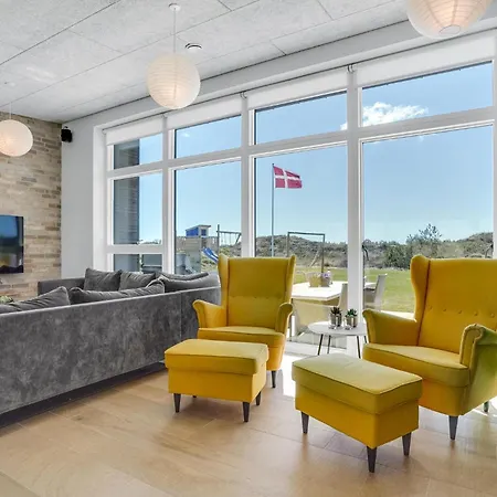 Lovely In With Wifi 別荘