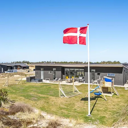 Lovely In With Wifi Holiday home